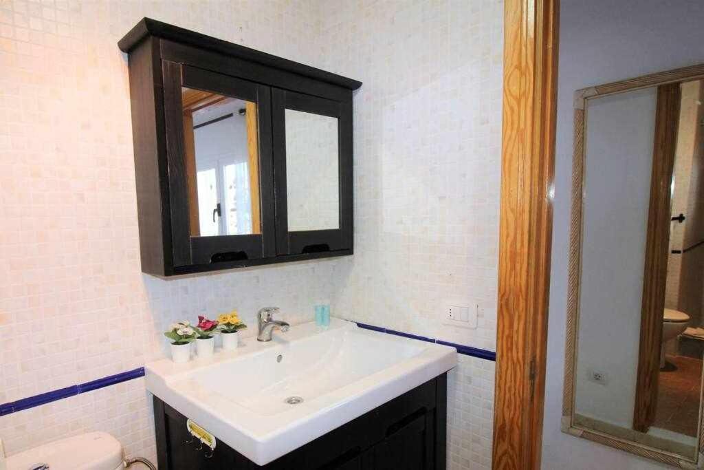 Villa Casa Alejandra Con Terraza Y Barbacoa El Golfo Esterno foto